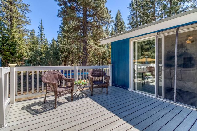 51599 Ash Road, La Pine, OR 97739