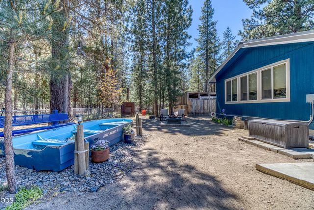 51599 Ash Road, La Pine, OR 97739