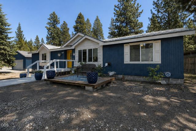 51599 Ash Road, La Pine, OR 97739