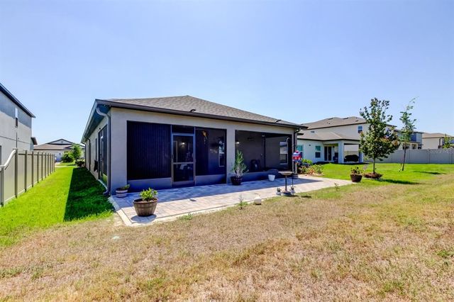 12407 HILLTOP FARMS DRIVE, Dade City, FL 33525