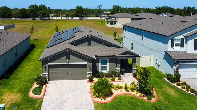 12407 HILLTOP FARMS DRIVE, Dade City, FL 33525