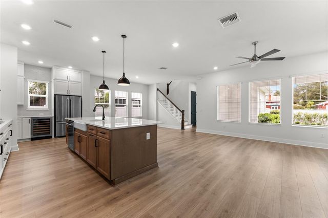 7428 BURLINGTON AVENUE N, St Petersburg, FL 33710