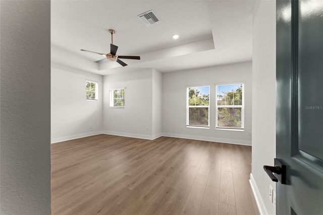 7428 BURLINGTON AVENUE N, St Petersburg, FL 33710