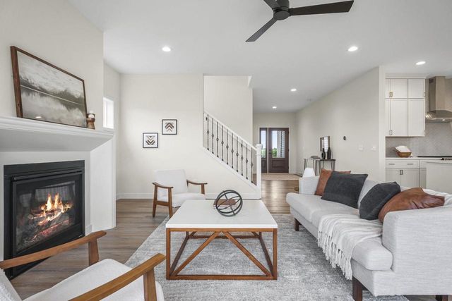 826 Capitol Drive, Dane, WI 53529