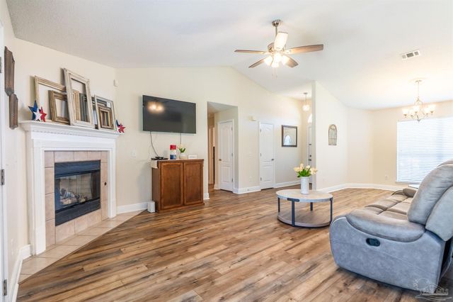7154 Inniswold Dr, Pensacola, FL 32526