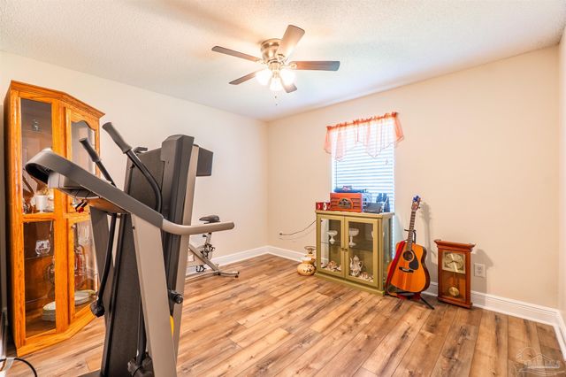 7154 Inniswold Dr, Pensacola, FL 32526