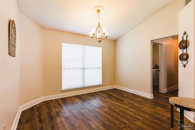 7154 Inniswold Dr, Pensacola, FL 32526