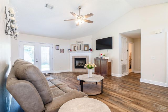 7154 Inniswold Dr, Pensacola, FL 32526