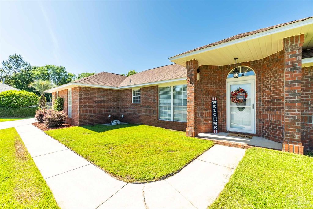 7154 Inniswold Dr, Pensacola, FL 32526
