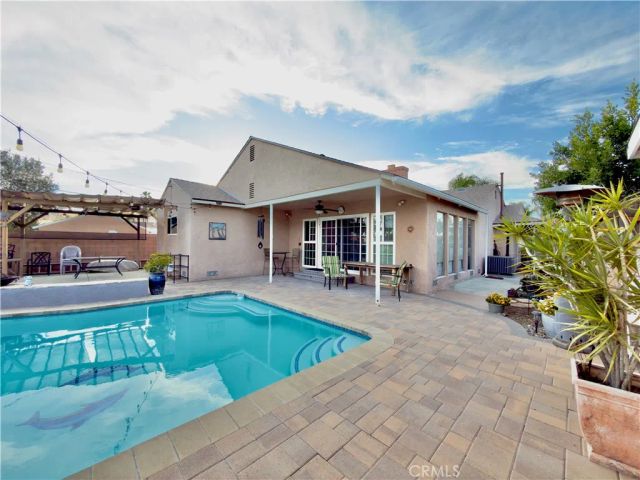 618 N Lazard St, San Fernando, CA 91340