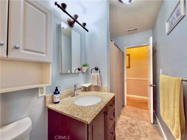 618 N Lazard St, San Fernando, CA 91340