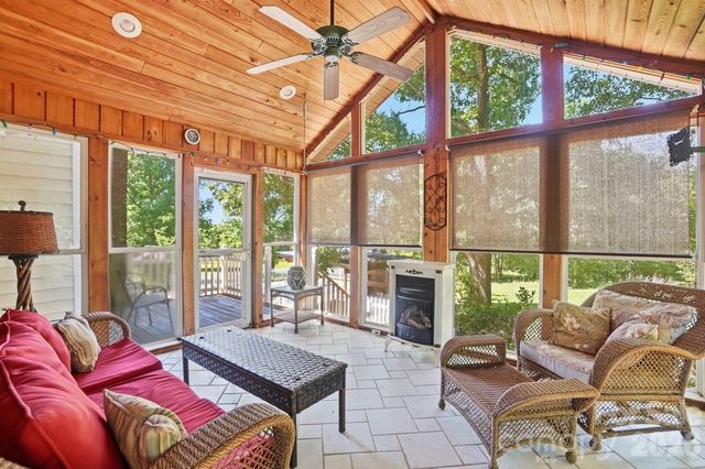 846 Windy Oaks Way, Van Wyck, SC 29720