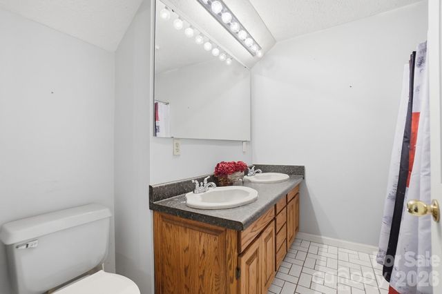 846 Windy Oaks Way, Van Wyck, SC 29720