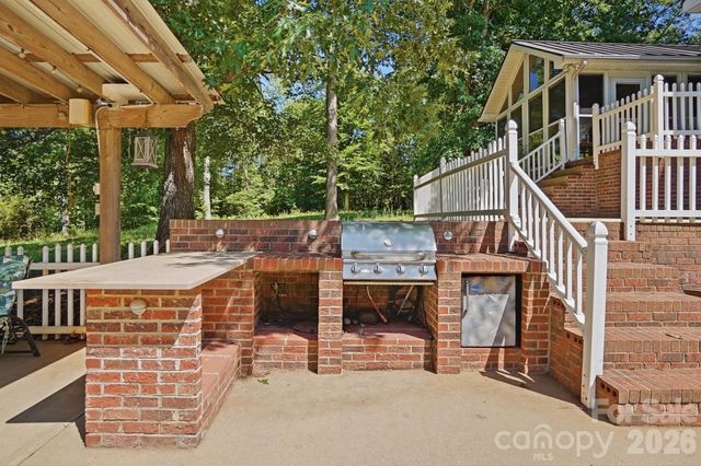 846 Windy Oaks Way, Van Wyck, SC 29720