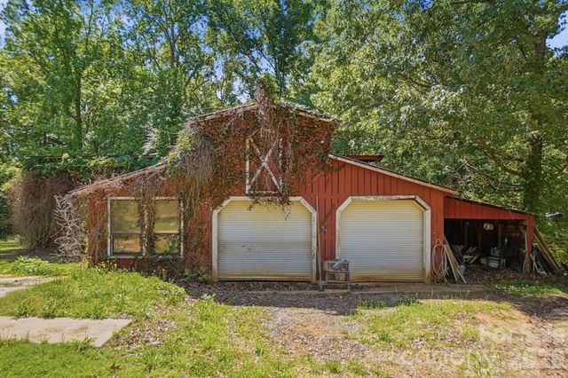 846 Windy Oaks Way, Van Wyck, SC 29720