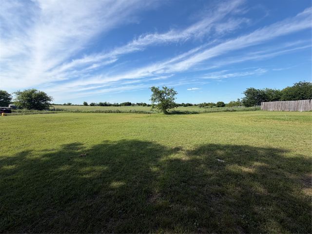 516 Glendale Drive, Godley, TX 76044