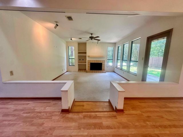 51 Split Rock Rd Road, The Woodlands, TX 77381