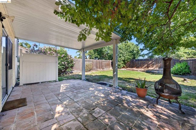 1120 Deerpark Rd, Oakley, CA 94561