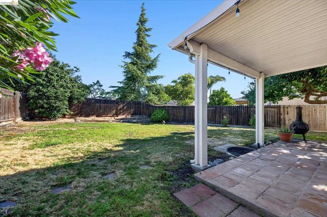 1120 Deerpark Rd, Oakley, CA 94561