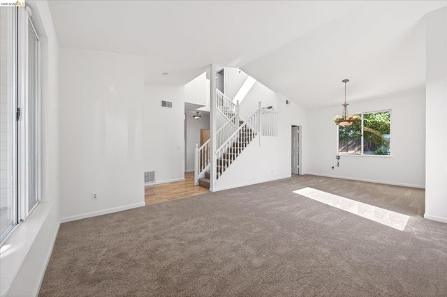 1120 Deerpark Rd, Oakley, CA 94561