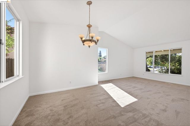 1120 Deerpark Rd, Oakley, CA 94561