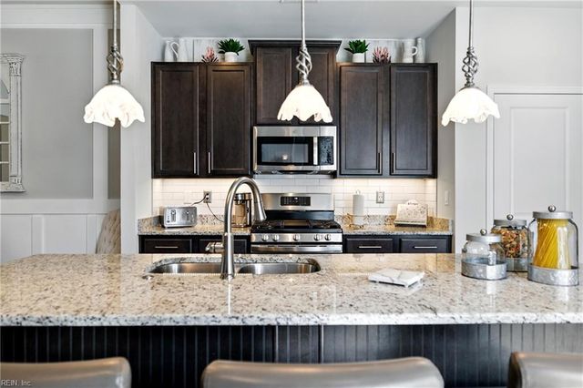 1501 Acadian Dr Unit C, Suffolk, VA 23434