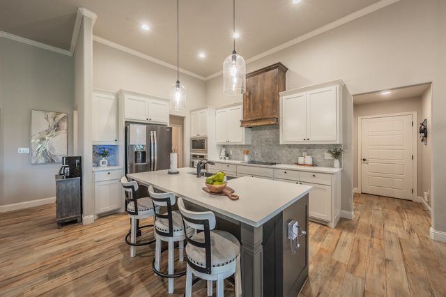 112 Oaks Springs Lane, Weatherford, TX 76087