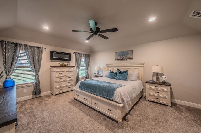 112 Oaks Springs Lane, Weatherford, TX 76087