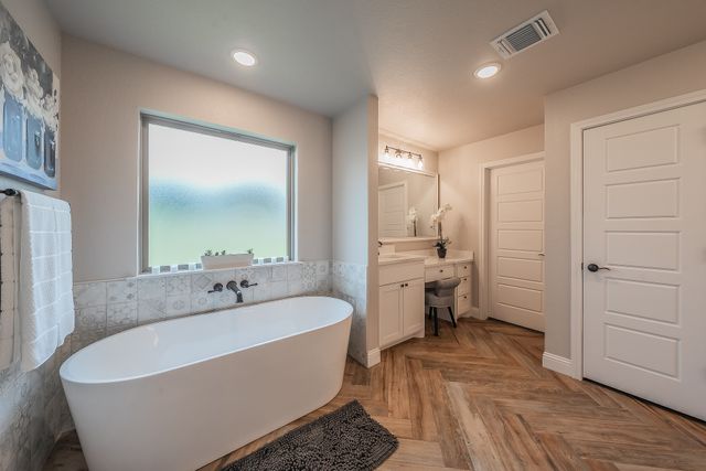 112 Oaks Springs Lane, Weatherford, TX 76087