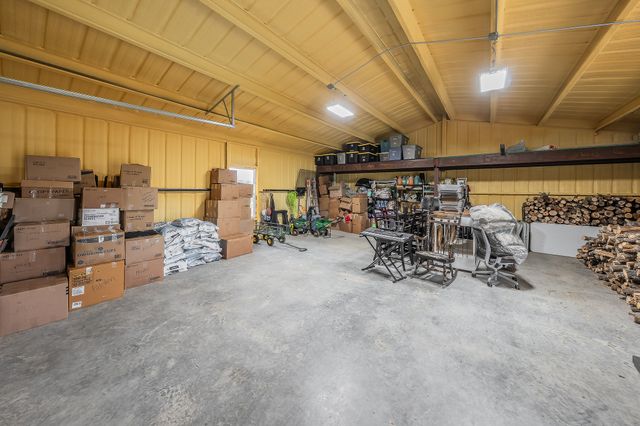 112 Oaks Springs Lane, Weatherford, TX 76087