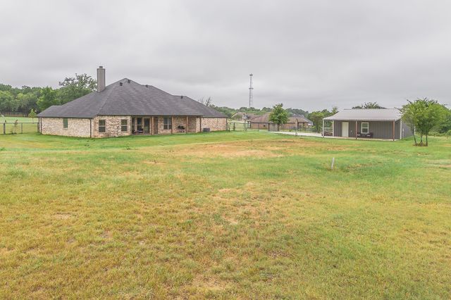 112 Oaks Springs Lane, Weatherford, TX 76087