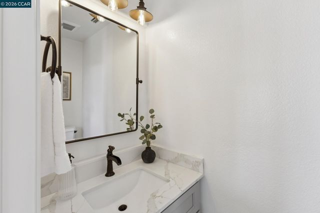 509 Matisse Ct, Walnut Creek, CA 94597