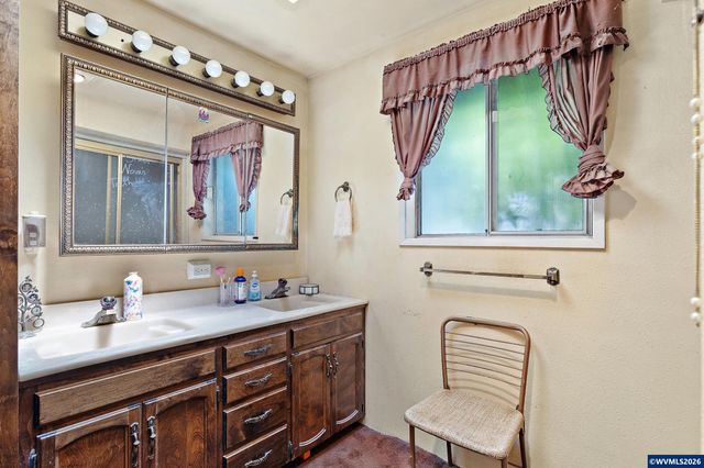 1959 Breakwood Cir SE, Albany, OR 97322