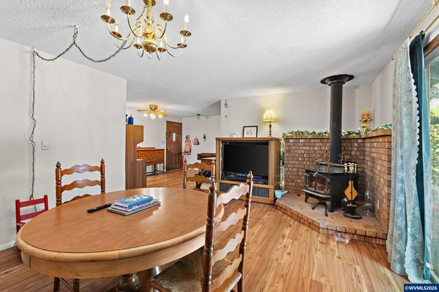 1959 Breakwood Cir SE, Albany, OR 97322