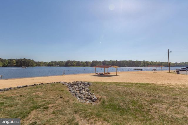 68 SARATOGA CV, Ruther Glen, VA 22546