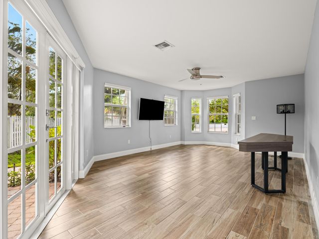 1101 Waverly Road, Fort Lauderdale, FL 33312