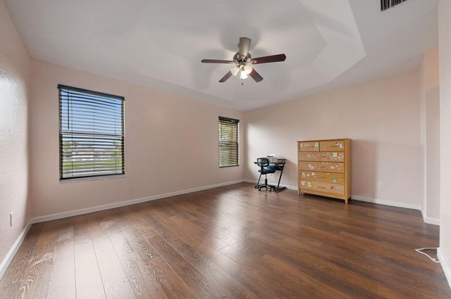 5217 Rising Comet Lane, Greenacres, FL 33463