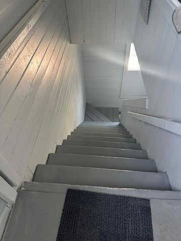 82 Fox St, Worcester, MA 01604