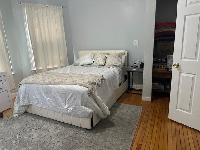 82 Fox St, Worcester, MA 01604