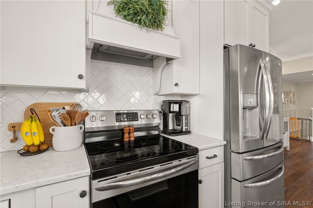 6002 Jillian Drive, Charlestown, IN 47111