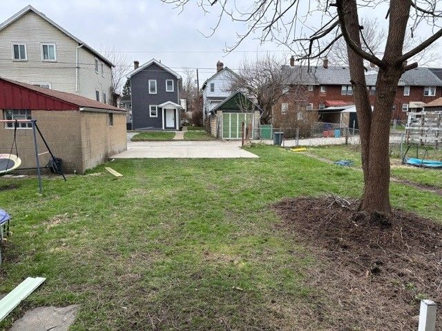 230 E 18th Ave, Homestead, PA 15120