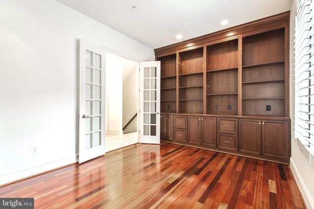 8319 QUARRY MANOR TER, Bethesda, MD 20817