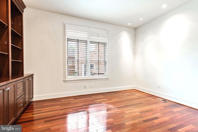 8319 QUARRY MANOR TER, Bethesda, MD 20817