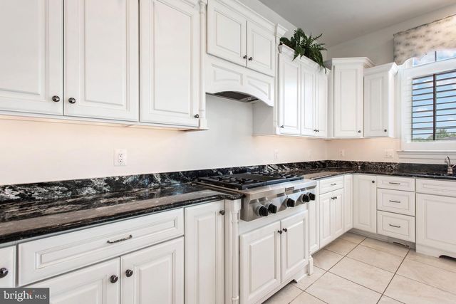 8319 QUARRY MANOR TER, Bethesda, MD 20817