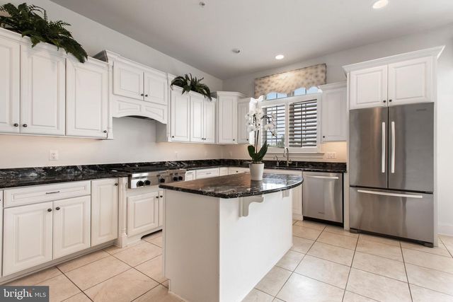 8319 QUARRY MANOR TER, Bethesda, MD 20817