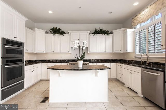 8319 QUARRY MANOR TER, Bethesda, MD 20817