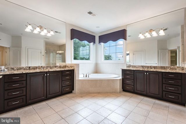 8319 QUARRY MANOR TER, Bethesda, MD 20817