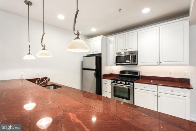 8319 QUARRY MANOR TER, Bethesda, MD 20817