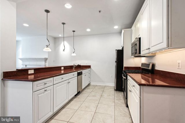 8319 QUARRY MANOR TER, Bethesda, MD 20817