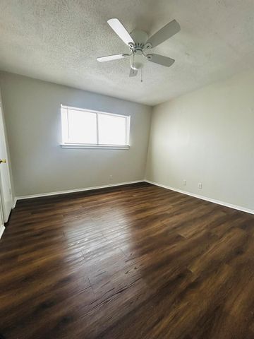 311 E 31st ST 306, Austin, TX 78705